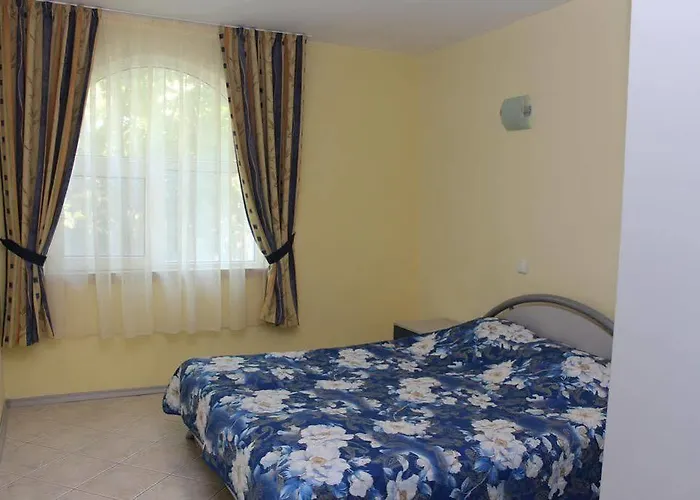 Apart-hotel Bravo 3*