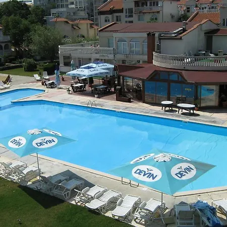 Lejlighedshotel Bravo 3*