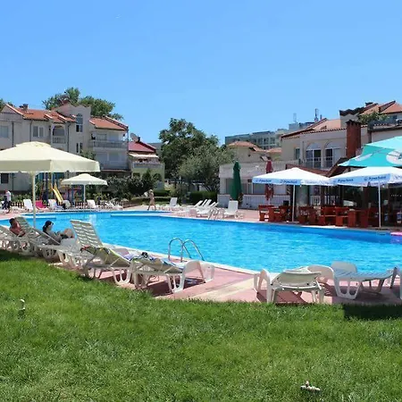 Bravo Apartahotel