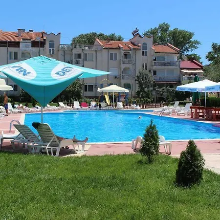 Bravo Apartahotel 3*