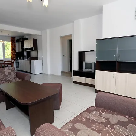 Lejlighedshotel Bravo 3*